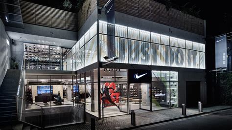 nike shoe stores in tokyo.